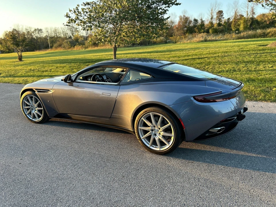 2017 Aston Martin DB11 V12 - Image 16 of 31