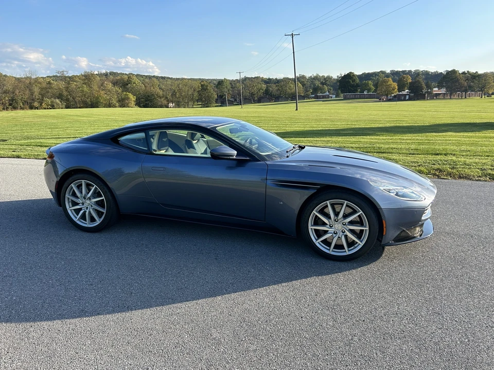 2017 Aston Martin DB11 V12 - Image 30 of 31