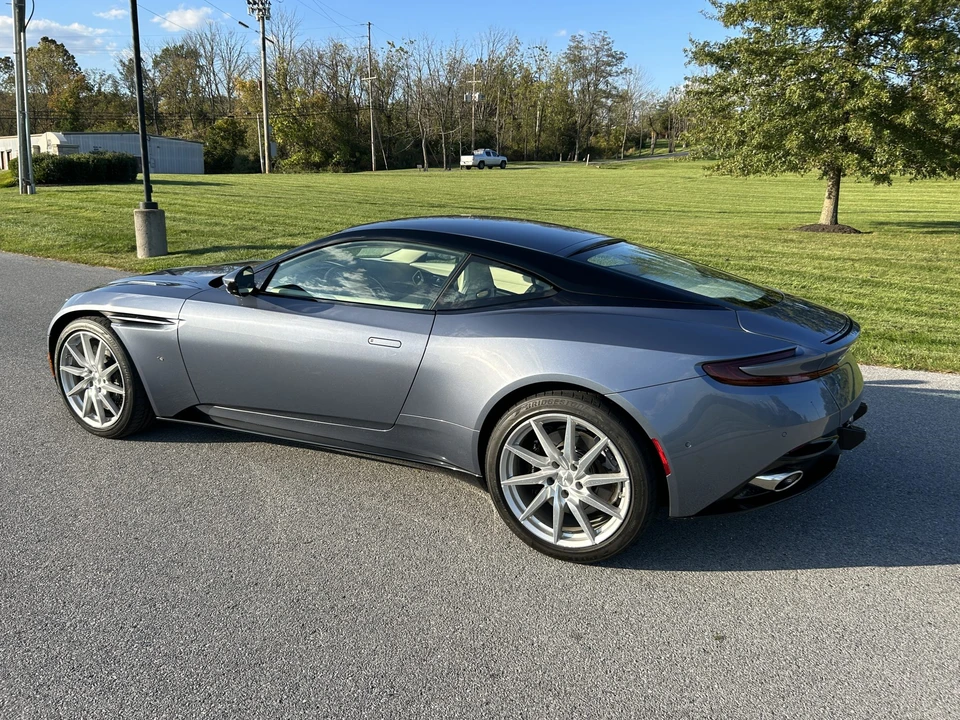 2017 Aston Martin DB11 V12 - Image 14 of 31