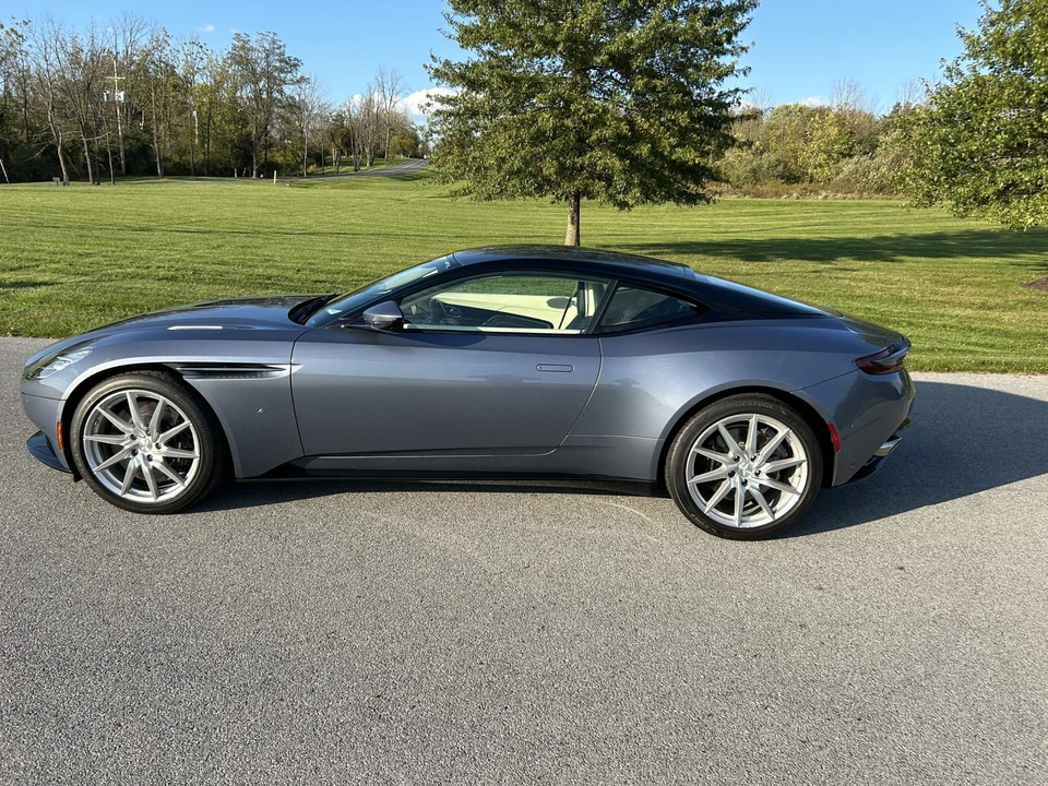 2017 Aston Martin DB11 V12 - Image 13 of 31