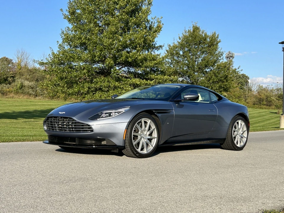 2017 Aston Martin DB11 V12 - Image 7 of 31