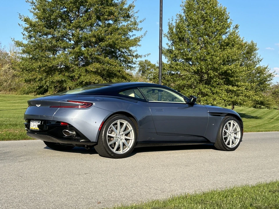 2017 Aston Martin DB11 V12 - Image 23 of 31