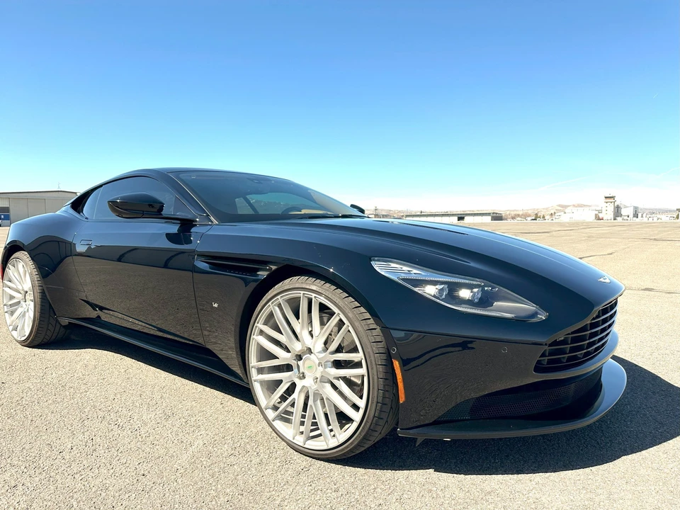 2017 Aston Martin DB11 V12 - Image 20 of 31