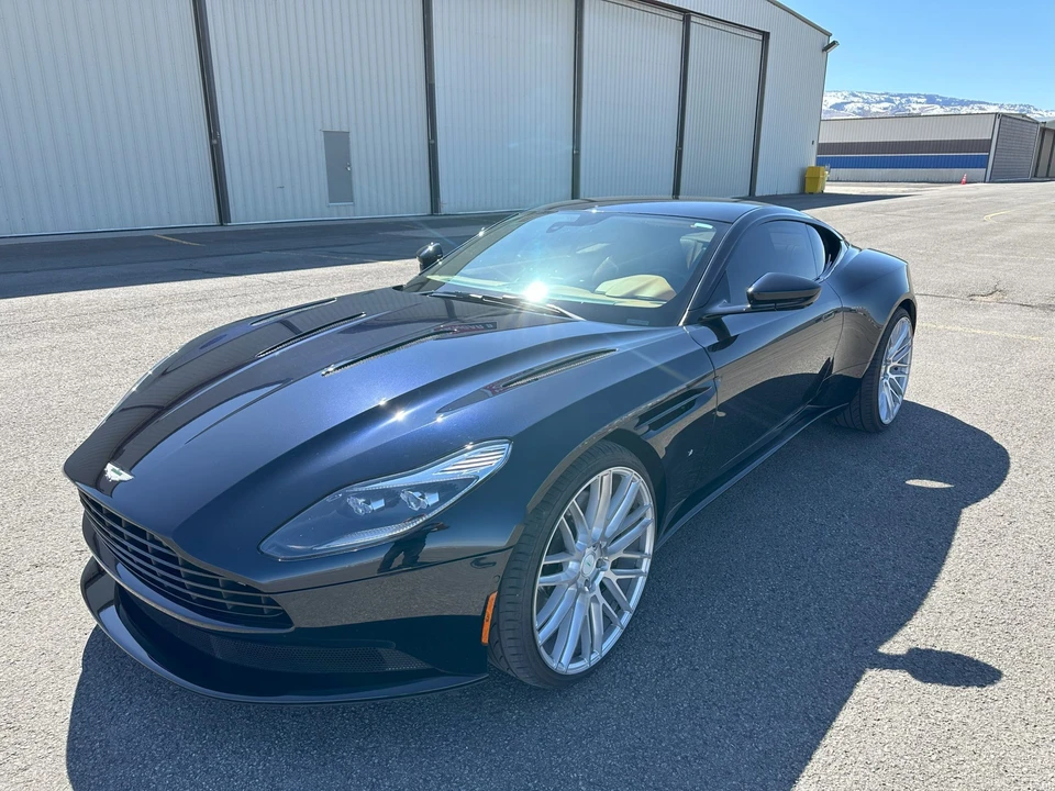 2017 Aston Martin DB11 V12 - Image 5 of 31