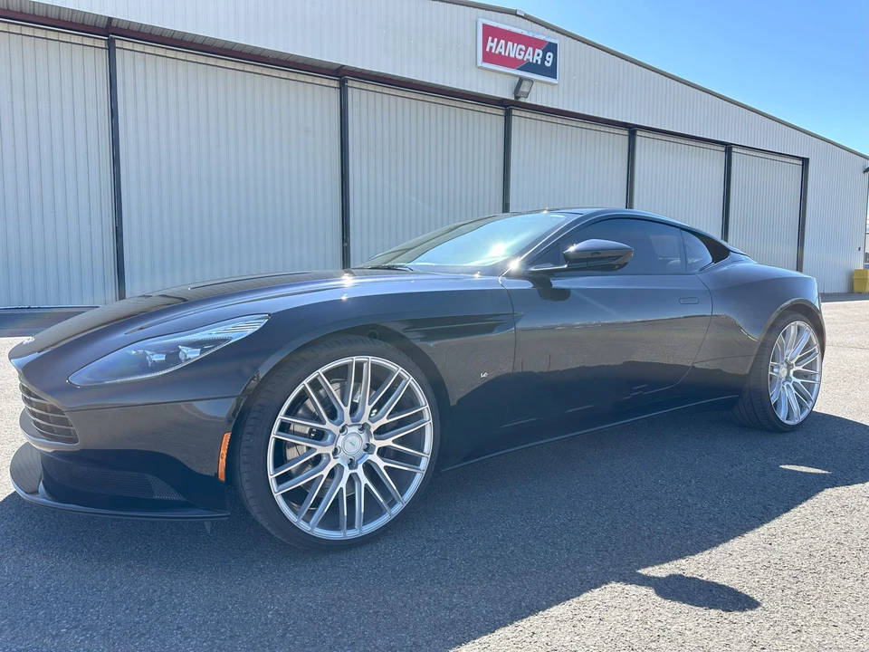 2017 Aston Martin DB11 V12 - Image 7 of 31