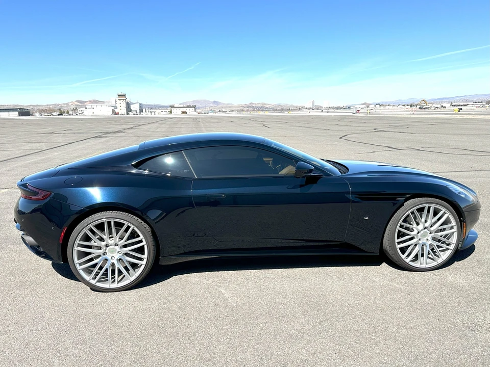 2017 Aston Martin DB11 V12 - Image 17 of 31