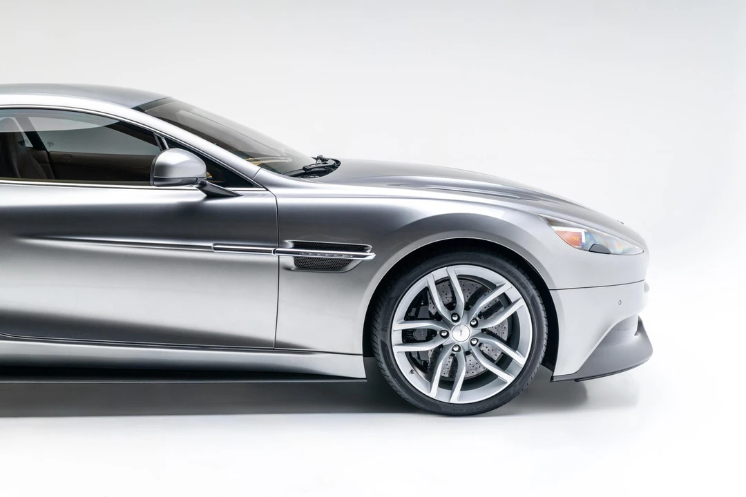 2017 Aston Martin Vanquish 2nd Gen - Image 18 of 31