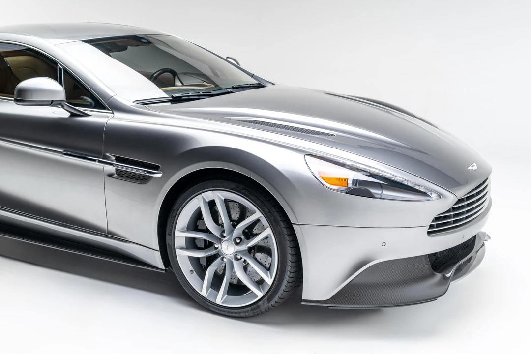 2017 Aston Martin Vanquish 2nd Gen - Image 22 of 31