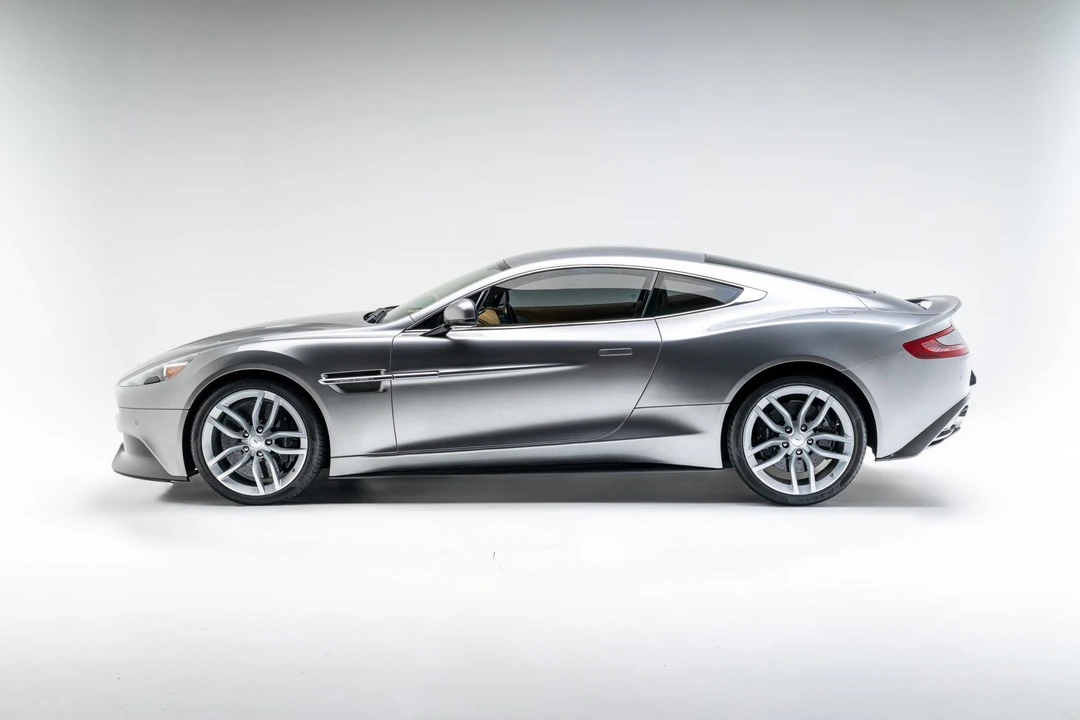 2017 Aston Martin Vanquish 2nd Gen - Image 8 of 31