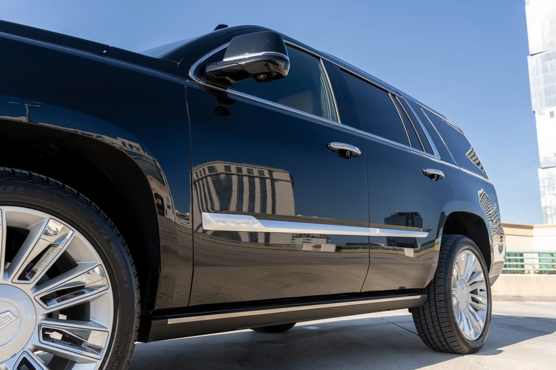 2017 Cadillac Escalade 4th Gen - Image 23 of 31