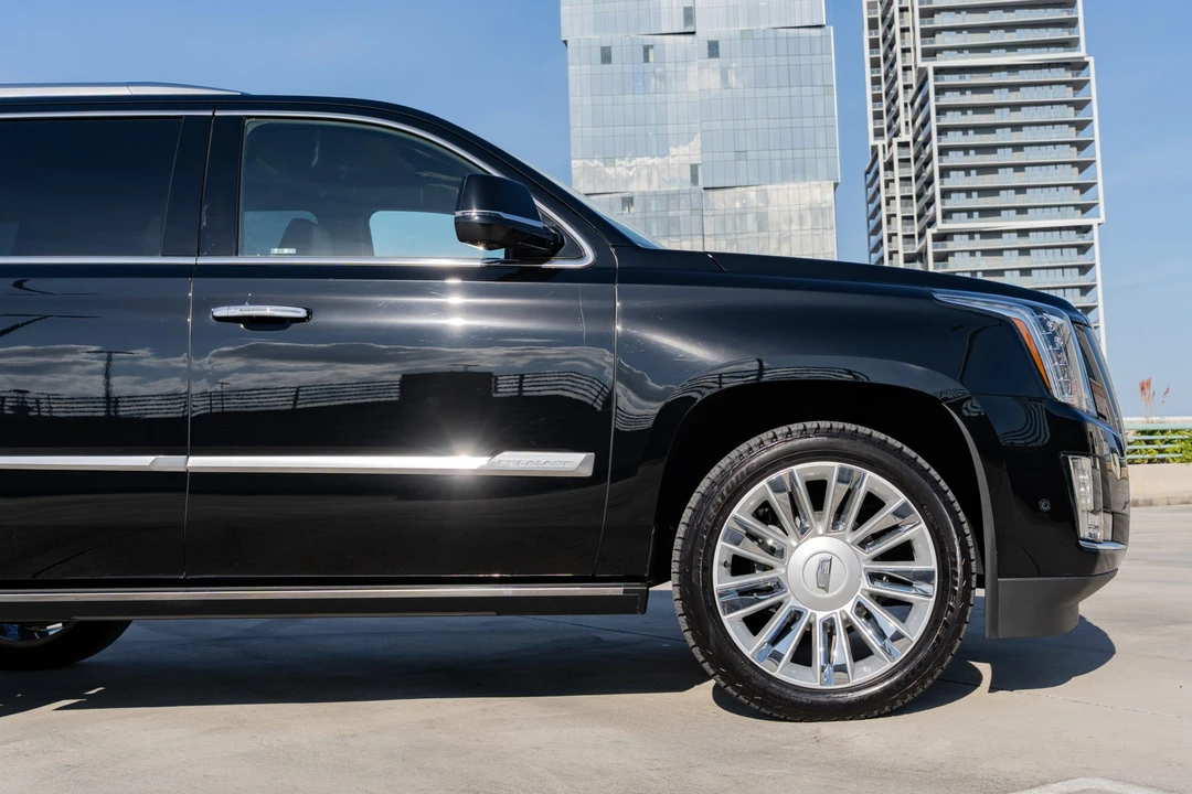 2017 Cadillac Escalade 4th Gen - Image 22 of 31