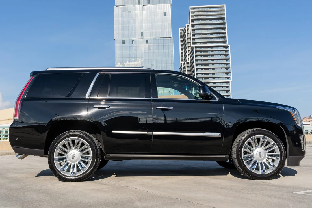 2017 Cadillac Escalade 4th Gen - Image 6 of 31