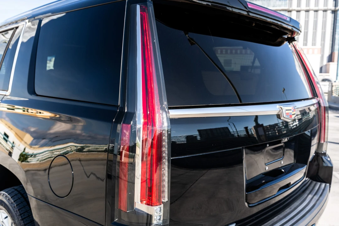 2017 Cadillac Escalade 4th Gen - Image 15 of 31