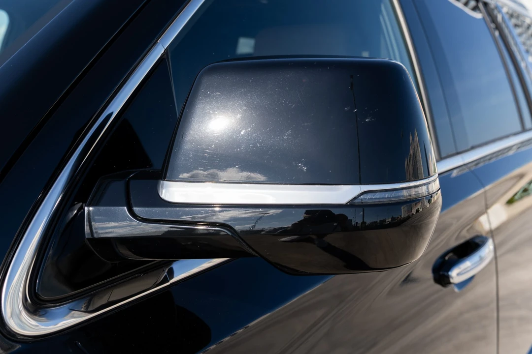 2017 Cadillac Escalade 4th Gen - Image 24 of 31