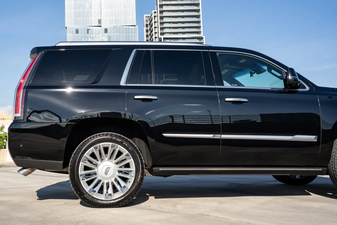 2017 Cadillac Escalade 4th Gen - Image 21 of 31