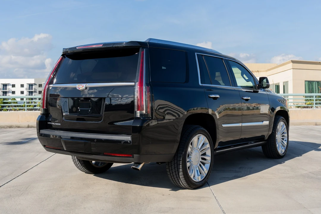 2017 Cadillac Escalade 4th Gen - Image 5 of 31
