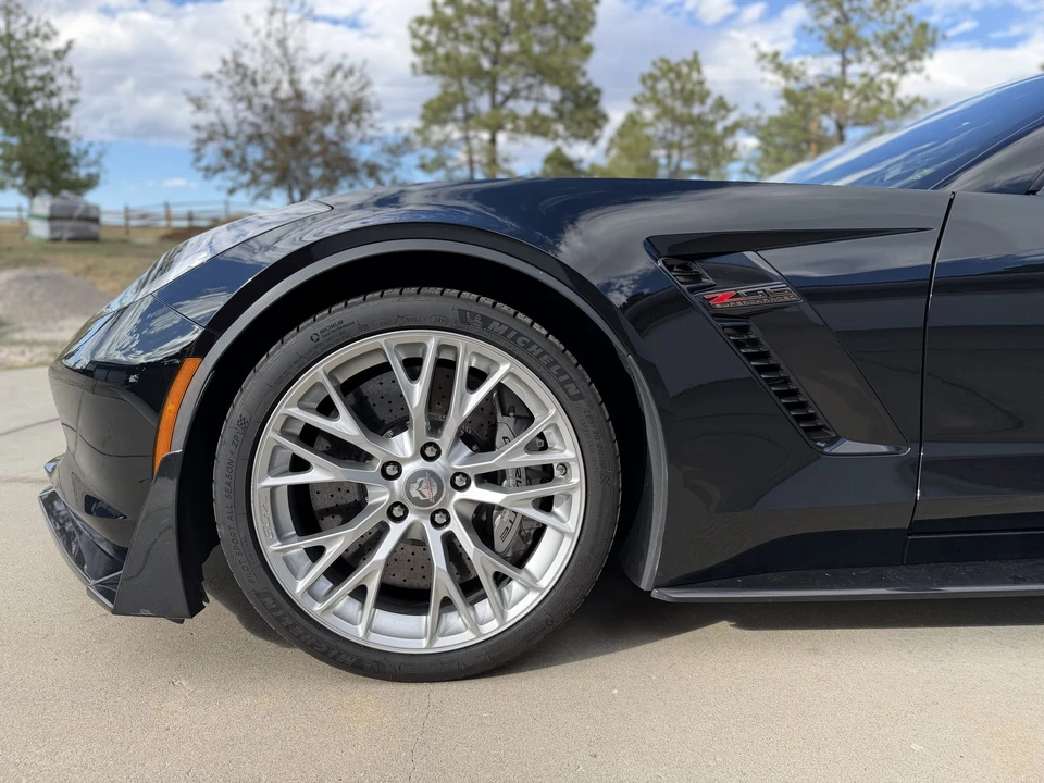 2017 Chevrolet Corvette C7 Z06 - Image 17 of 31