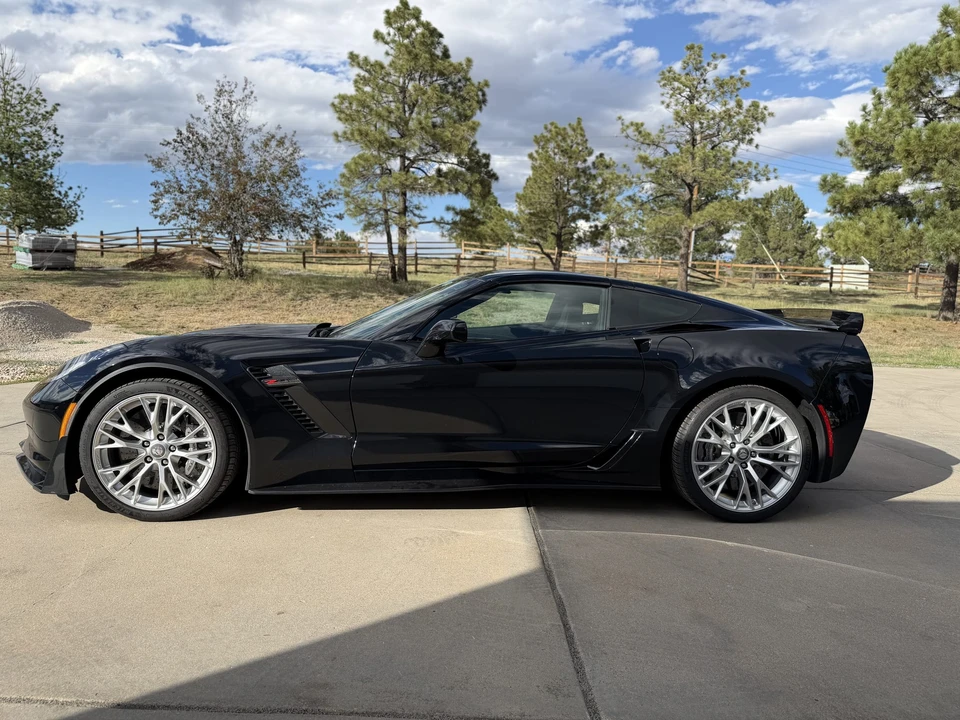 2017 Chevrolet Corvette C7 Z06 - Image 3 of 31