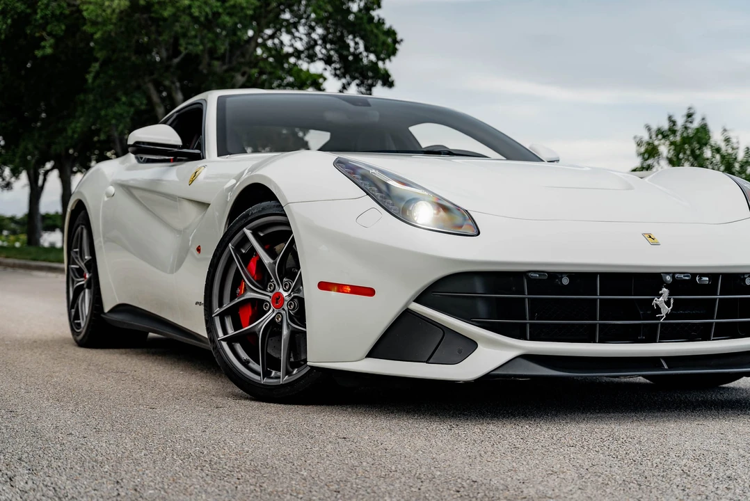 2017 Ferrari F12berlinetta - Image 30 of 31