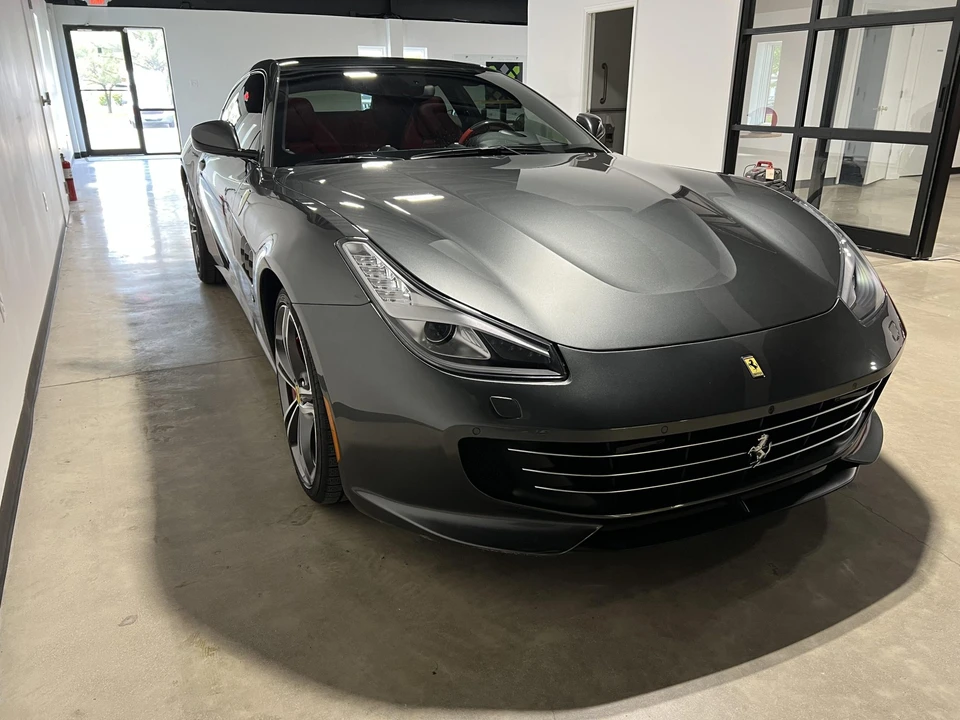 2017 Ferrari GTC4Lusso - Image 30 of 31