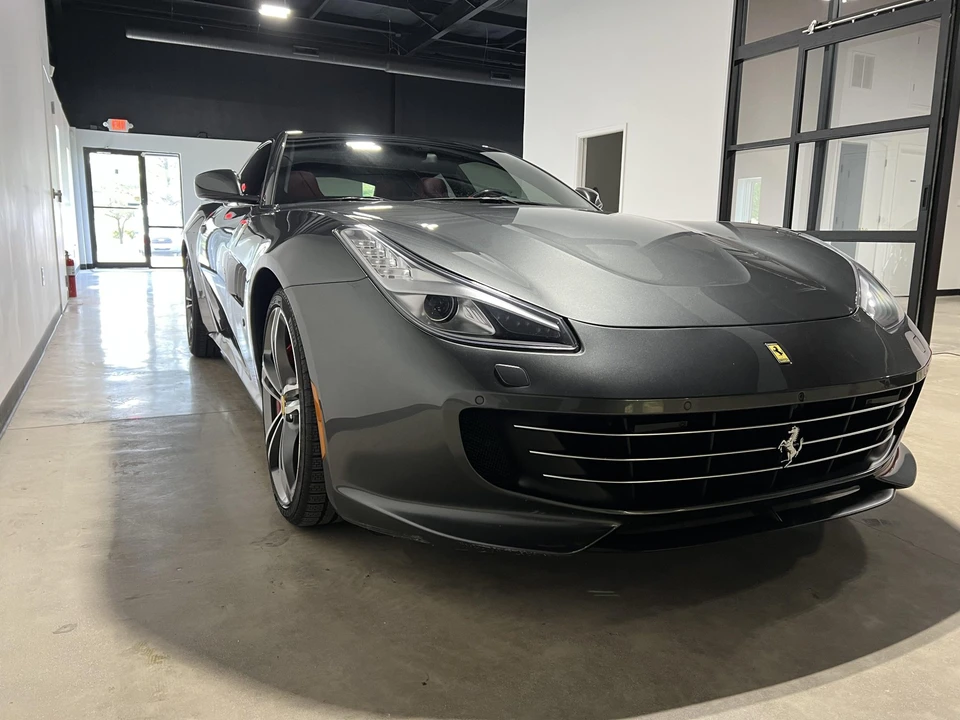 2017 Ferrari GTC4Lusso - Image 29 of 31