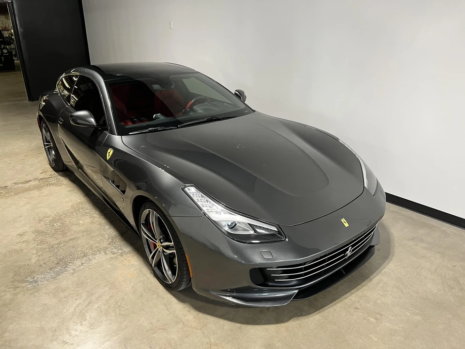 2017 Ferrari GTC4Lusso - Image 28 of 31