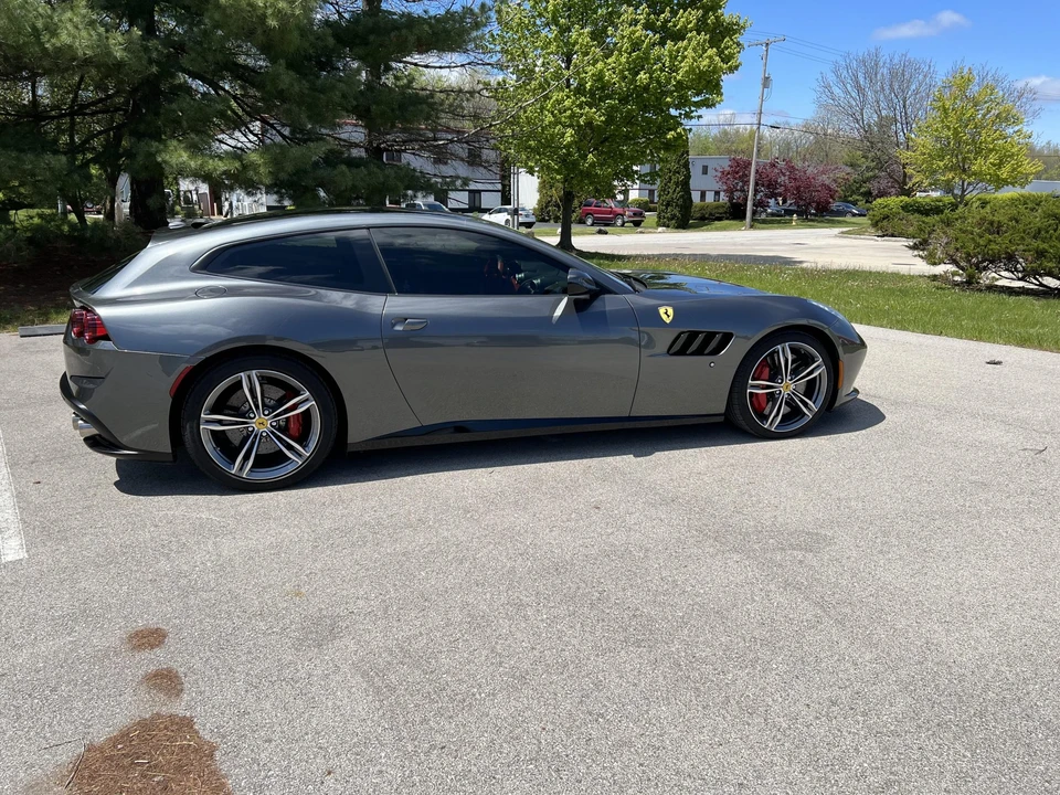 2017 Ferrari GTC4Lusso - Image 23 of 31
