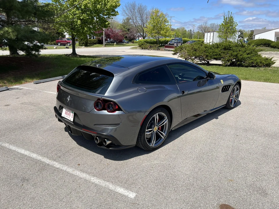 2017 Ferrari GTC4Lusso - Image 20 of 31
