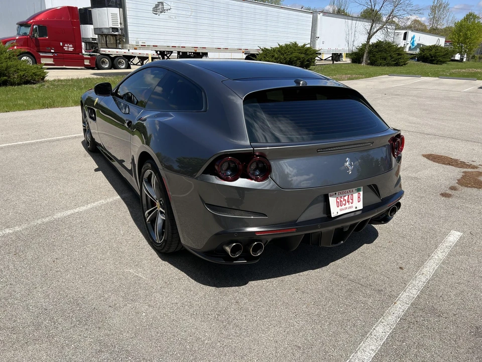 2017 Ferrari GTC4Lusso - Image 17 of 31
