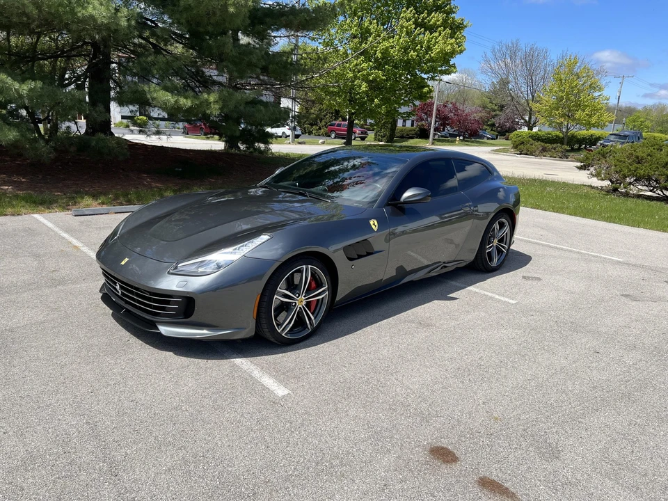 2017 Ferrari GTC4Lusso - Image 7 of 31