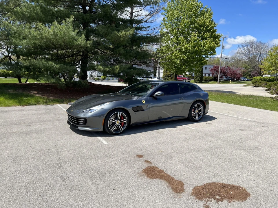 2017 Ferrari GTC4Lusso - Image 8 of 31
