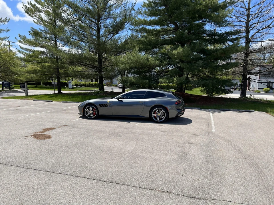 2017 Ferrari GTC4Lusso - Image 12 of 31