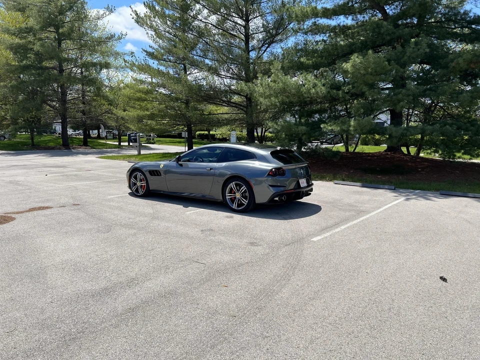 2017 Ferrari GTC4Lusso - Image 15 of 31