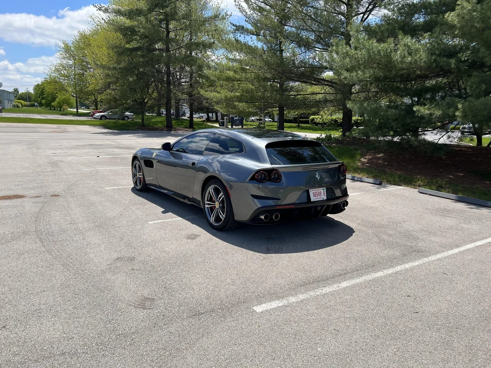 2017 Ferrari GTC4Lusso - Image 16 of 31