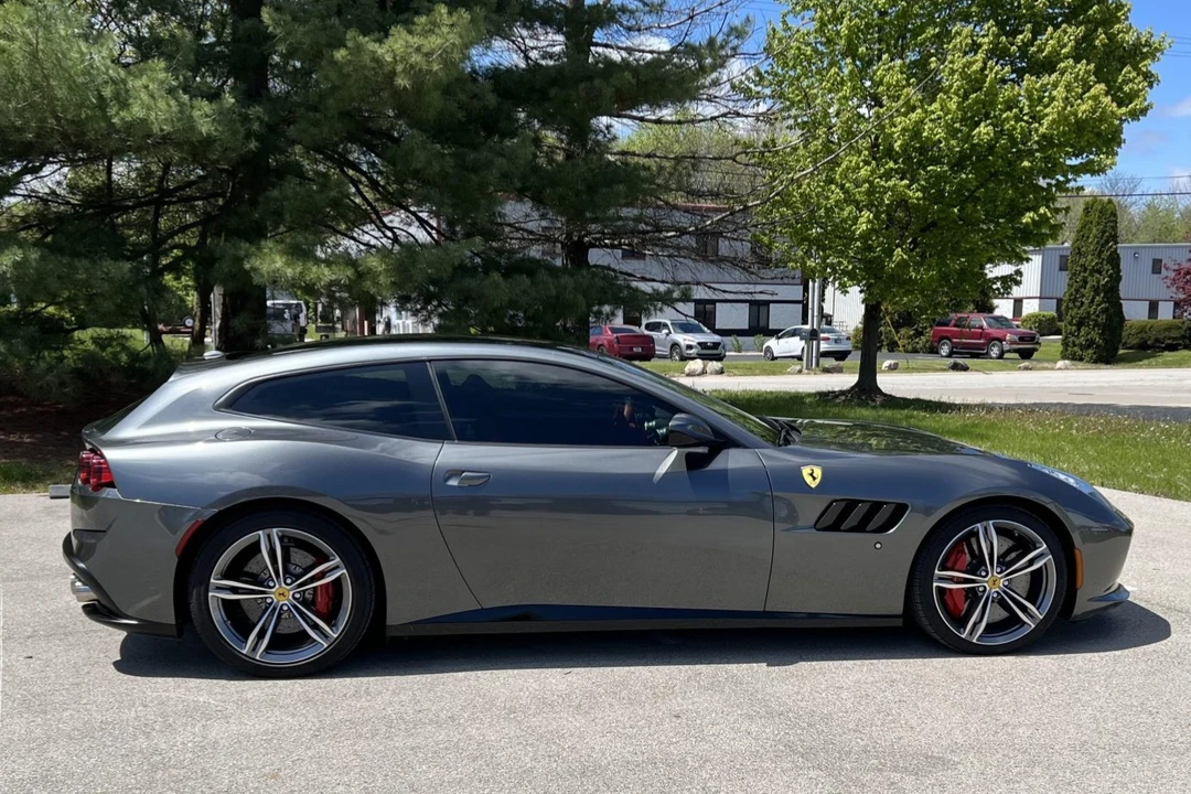 2017 Ferrari GTC4Lusso - Image 24 of 31