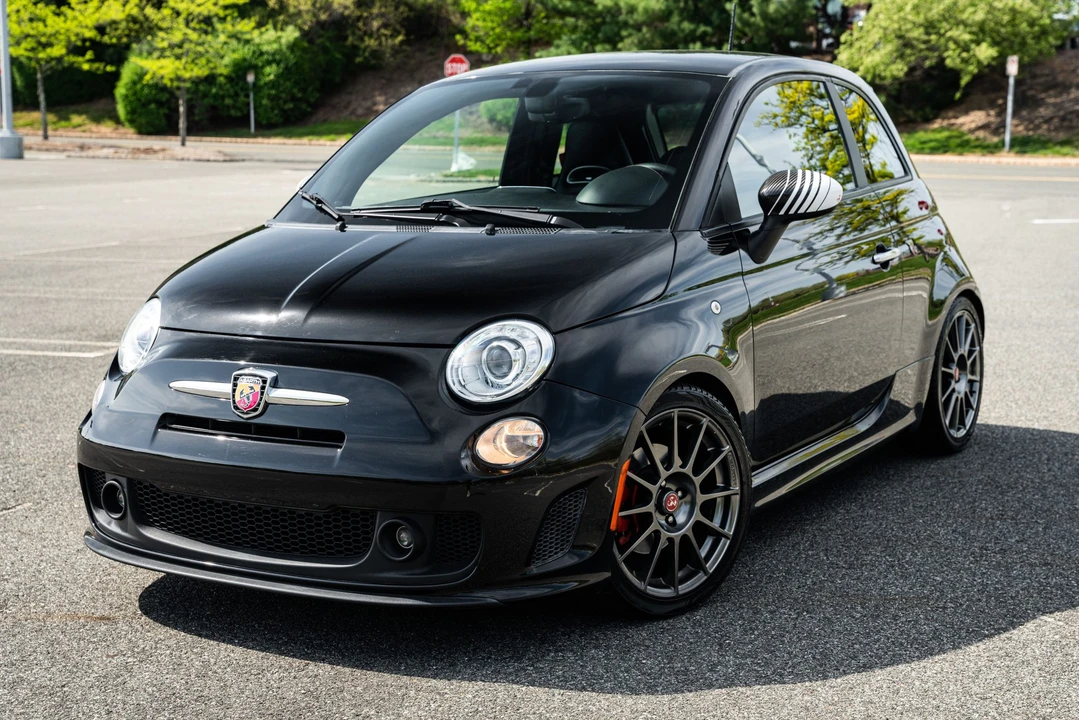 2017 Fiat Abarth 500 - Image 4 of 31