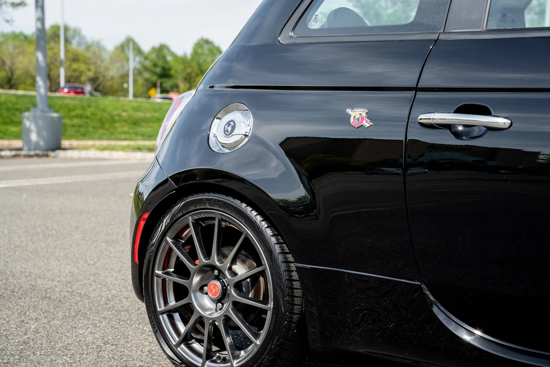 2017 Fiat Abarth 500 - Image 28 of 31