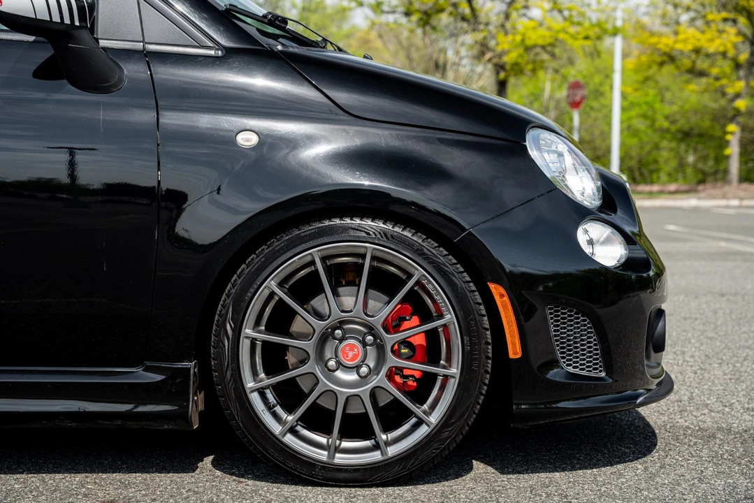 2017 Fiat Abarth 500 - Image 24 of 31