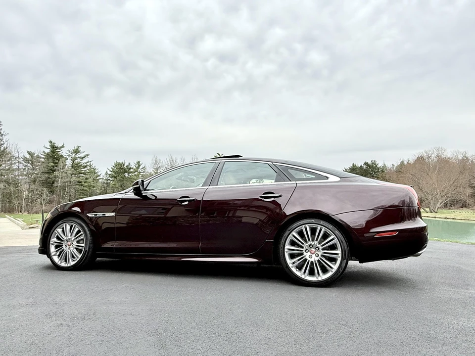 2017 Jaguar X351 XJ - Image 21 of 31