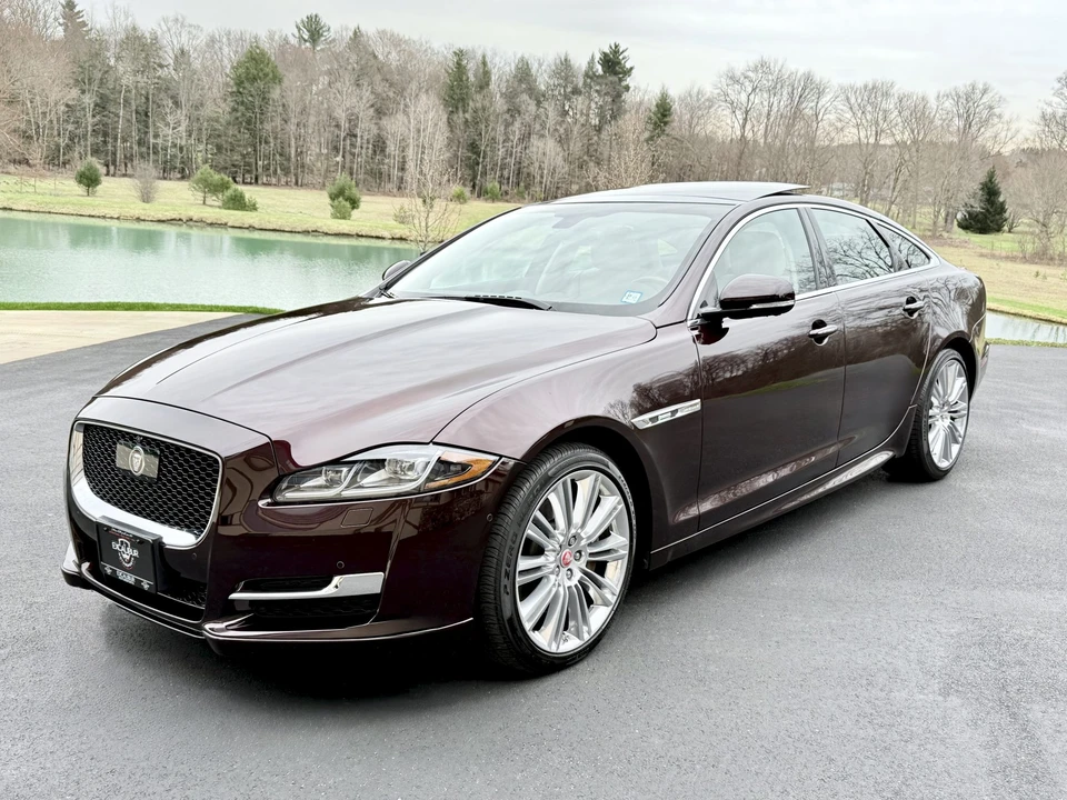 2017 Jaguar X351 XJ - Image 5 of 31