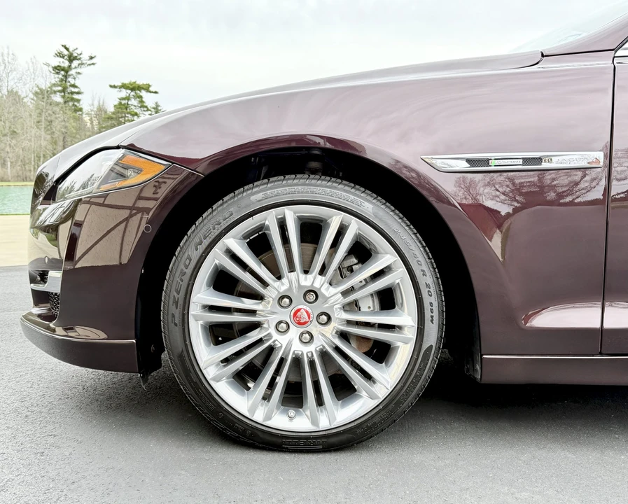 2017 Jaguar X351 XJ - Image 25 of 31