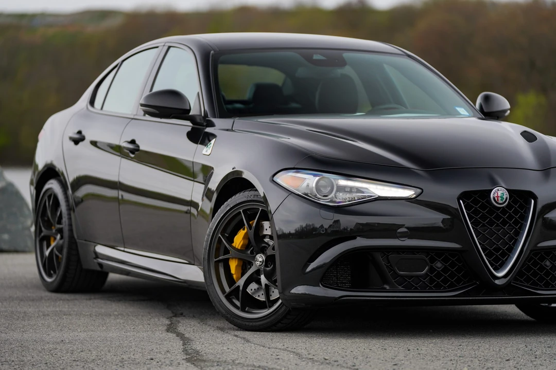 2018 Alfa Romeo Giulia Quadrifoglio - Image 17 of 31