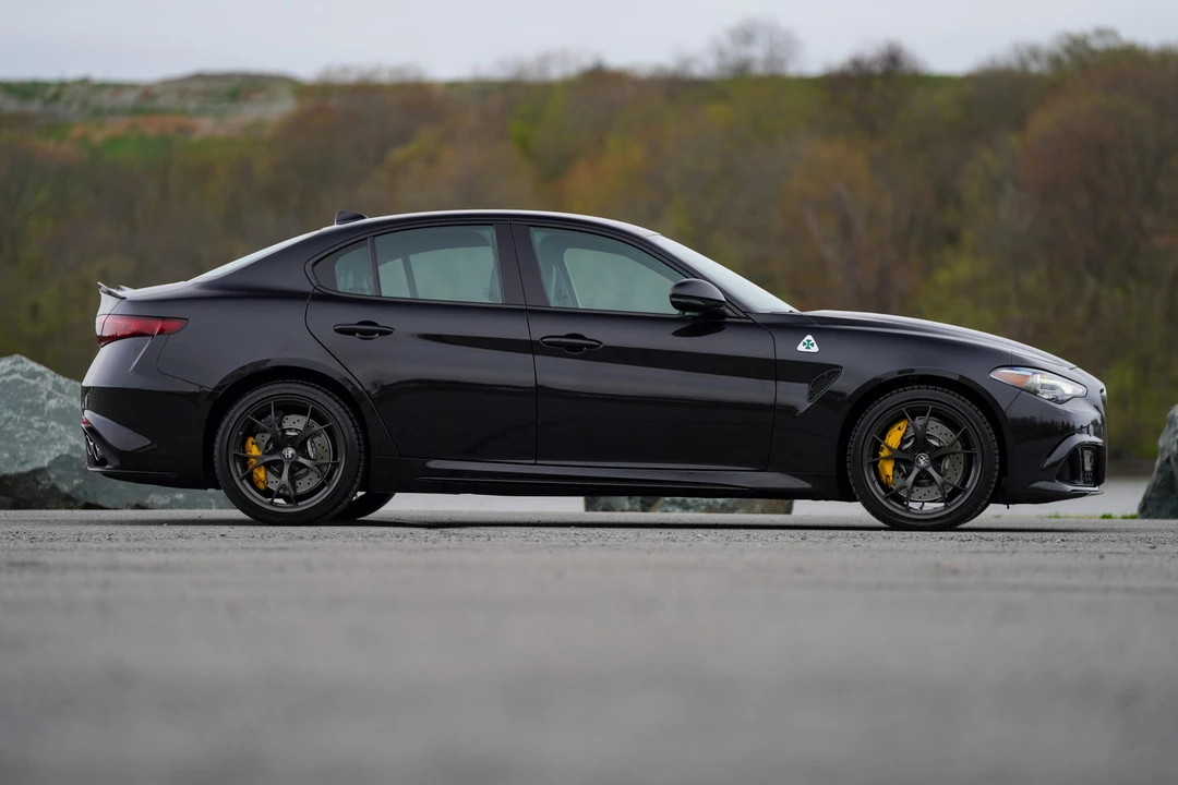 2018 Alfa Romeo Giulia Quadrifoglio - Image 6 of 31