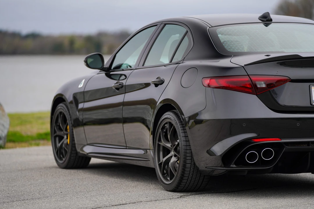 2018 Alfa Romeo Giulia Quadrifoglio - Image 25 of 31