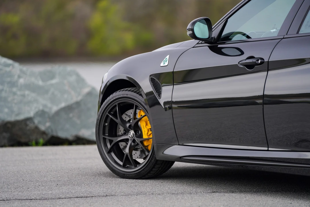 2018 Alfa Romeo Giulia Quadrifoglio - Image 26 of 31