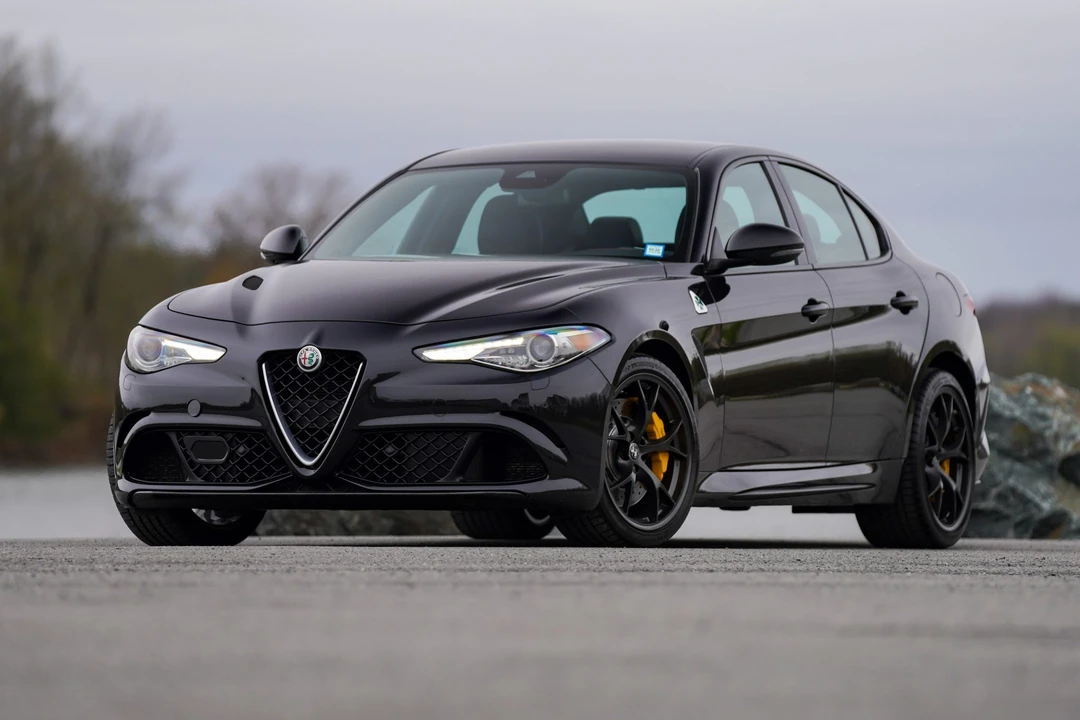 2018 Alfa Romeo Giulia Quadrifoglio - Image 15 of 31