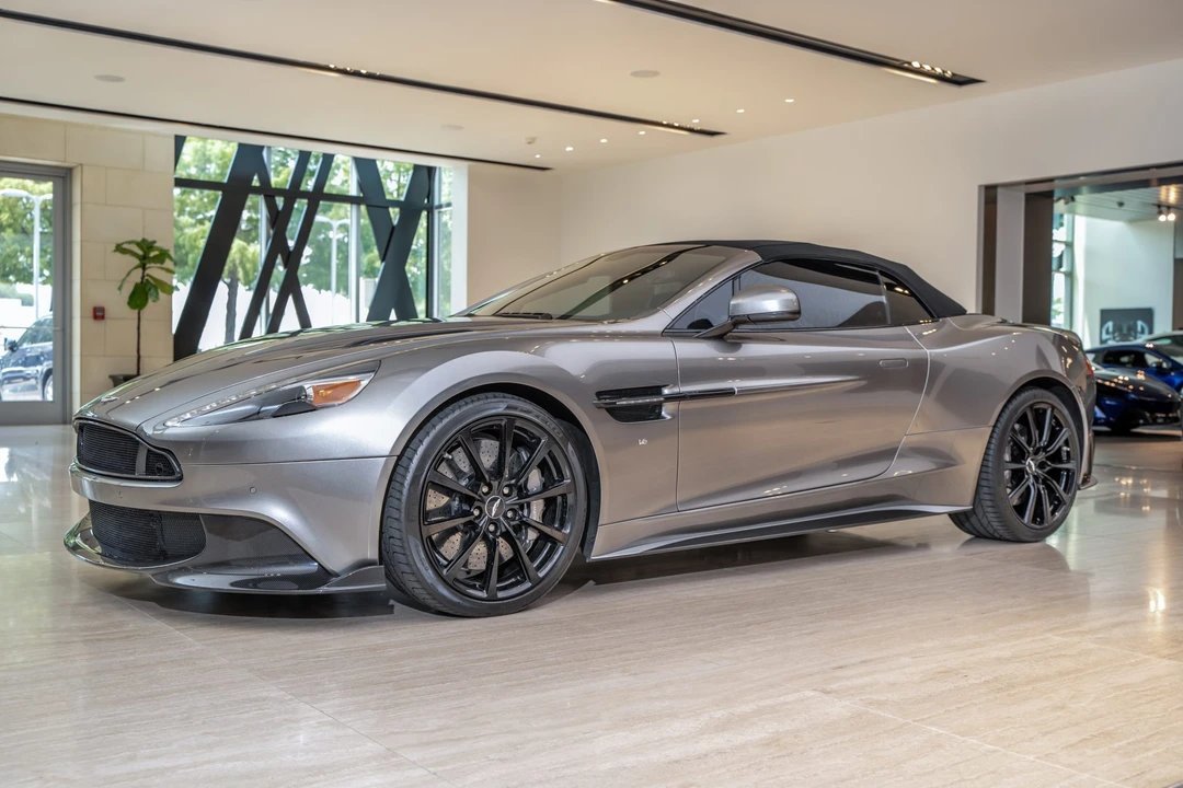 2018 Aston Martin Vanquish 2nd Gen - Image 9 of 31
