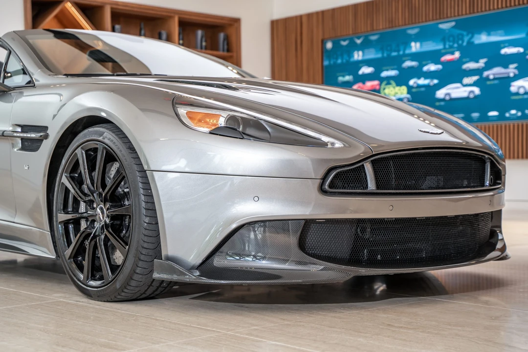 2018 Aston Martin Vanquish 2nd Gen - Image 14 of 31