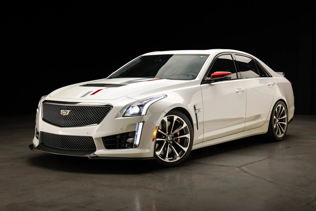 2018 Cadillac CTS-V 3rd Gen - Image 2 of 31