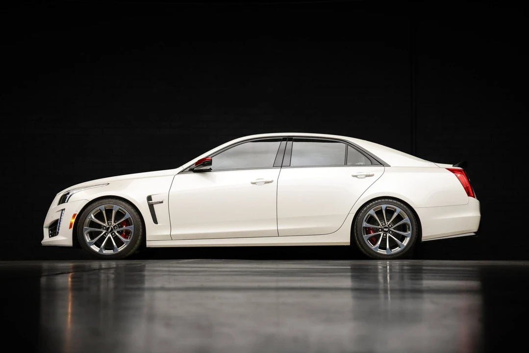 2018 Cadillac CTS-V 3rd Gen - Image 9 of 31